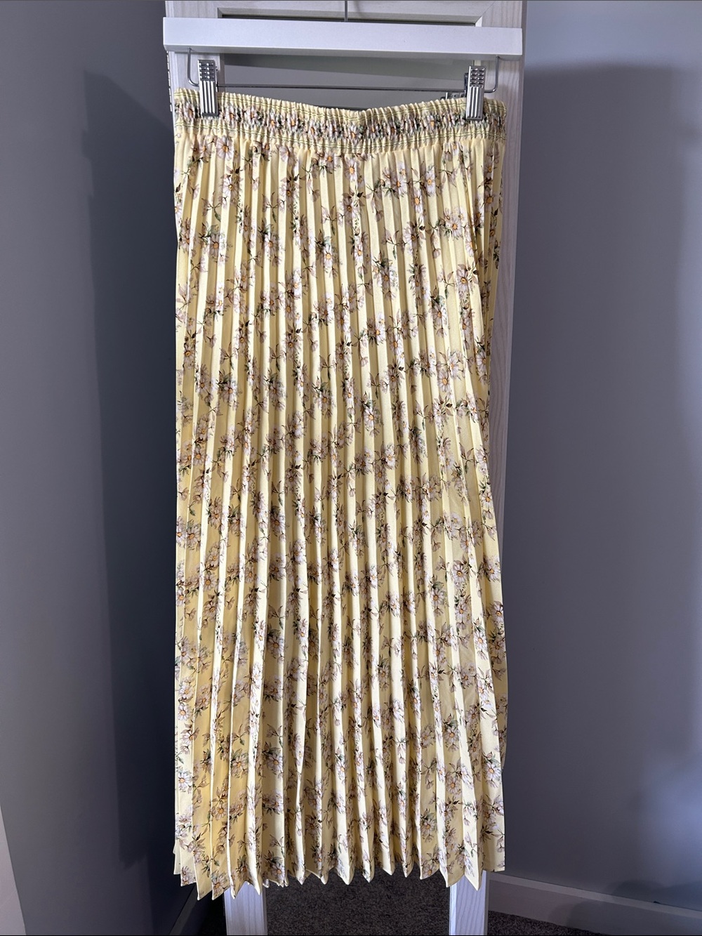 Max Studio Yellow Floral Pleated Maxi Skirt